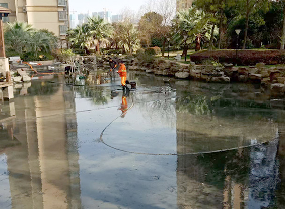 汝阳景观池淤泥清理